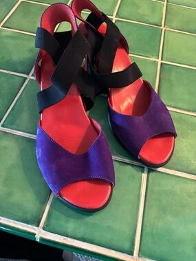 Arche France purple suede leather ballet strap sandal heels Sz 39 8.5